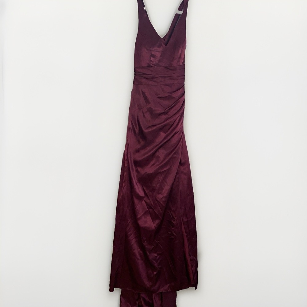 Galena Signature Size 4 Formal Dress Burgundy Side Slip Train Bridesmaid Prom